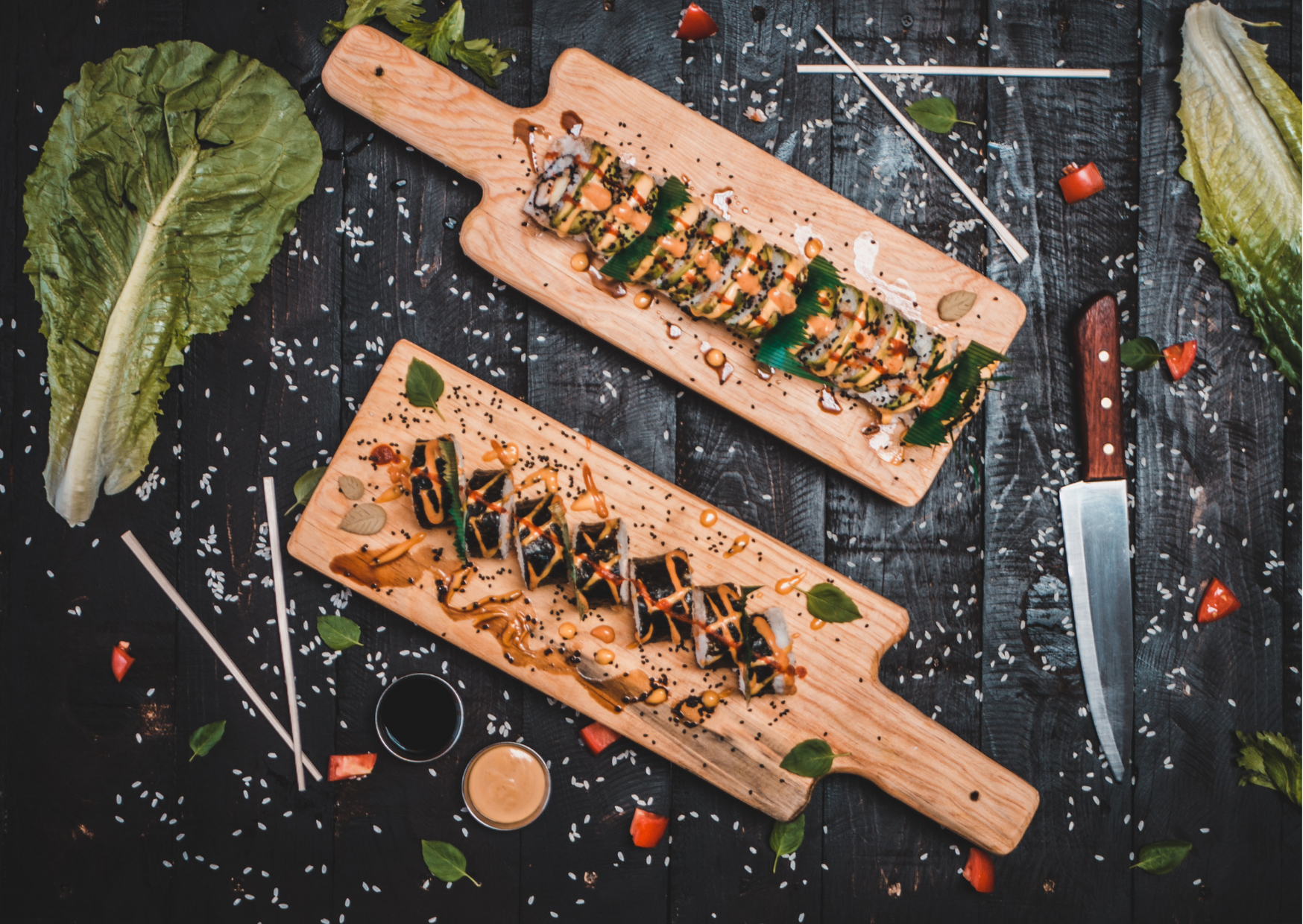 Sushi und japanisches Messer